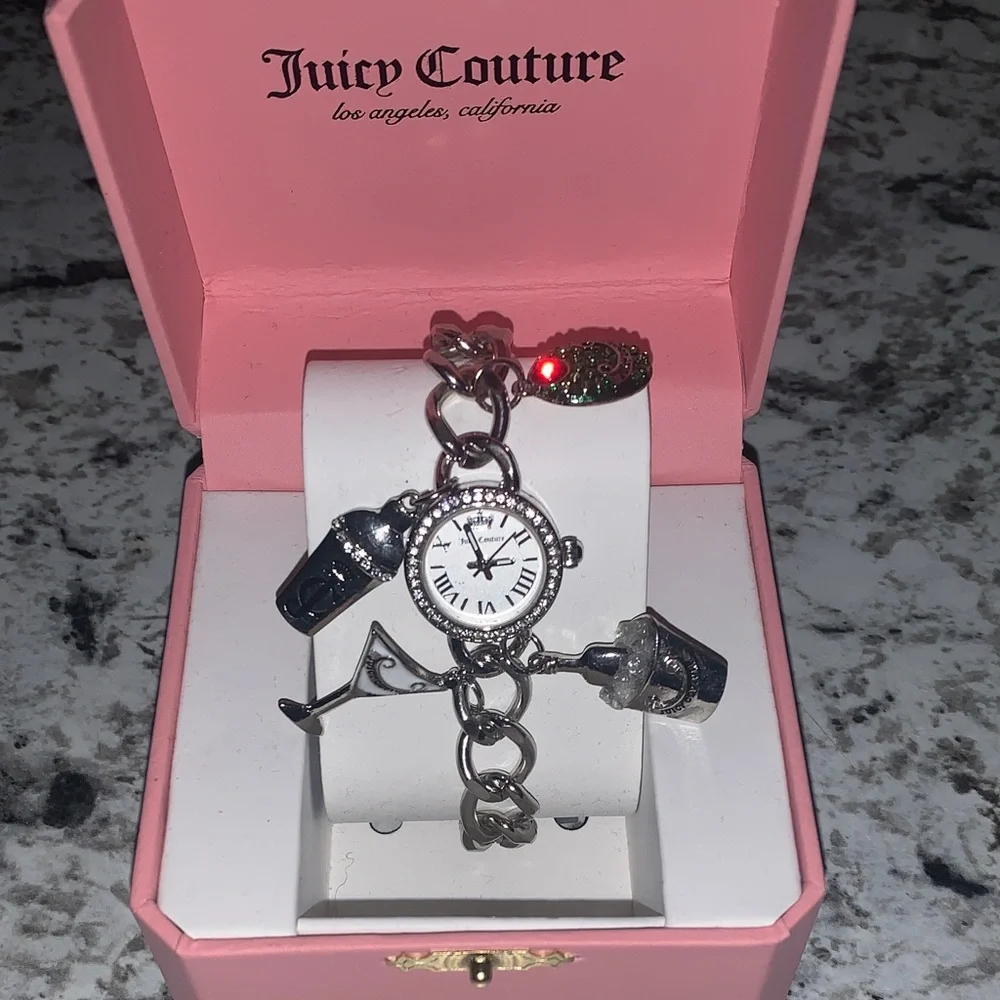 🆕-Juicy Couture Silver 🍸Martini Charm Bracelet Watch - Picture 11 of 13